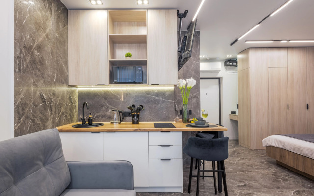 Квартира с бассейном на территории МореСолнцеАпарт