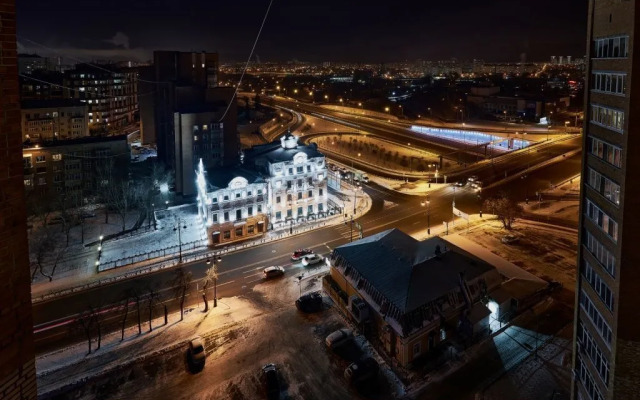 Na Pervomayskoy Ulitse 44 Flat