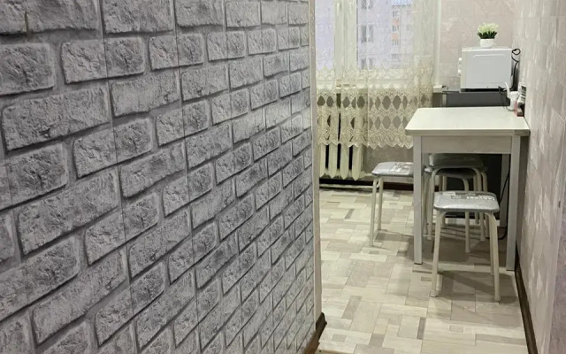 Bolshevikov 21a Flat