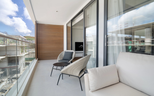 Апартаменты Kora Resort D305 Beachfront One-Bedroom