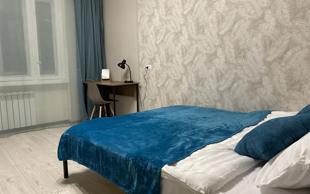 Квартира 2-комнатная на академика Байкова 11-2