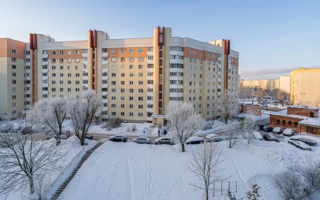 Apartamenty Ladgorna cetyrehkomnatnye  vozle TC Galerea