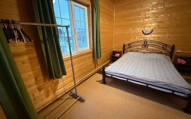 Na Beregu Ozera Plescheevo 57b Private house