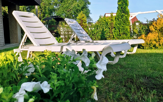 Domik dlya Semeynogo Otdykha na Beregu Ozera Private House