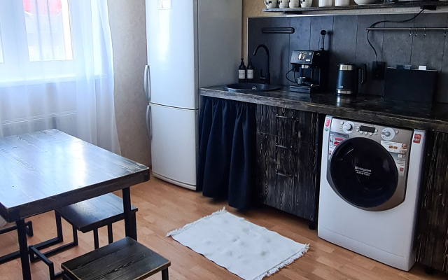 Апартаменты Тундровая 12 трехкомнатная