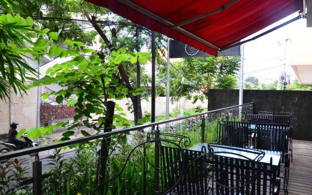 The 101 Bali Fontana Seminyak Hotel