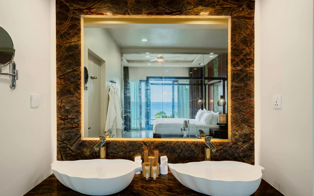 Gardens Hill Resort & Spa Resort