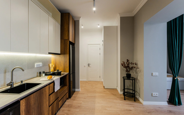 KeyGo #0106, 1 Bedroom, Near Vernissage Apartments