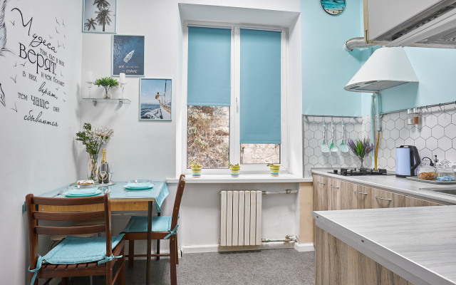 Happiness Live in the center of Sevastopol Apartment