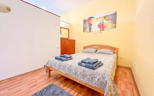 Vostochnaya Kvartira V Tsentre Apartments