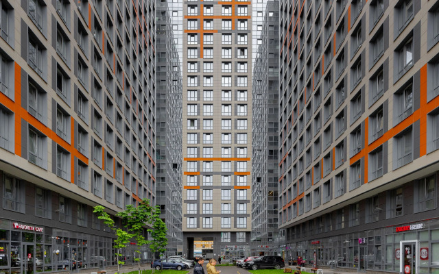 Studiya u Metro Parnas Apartments