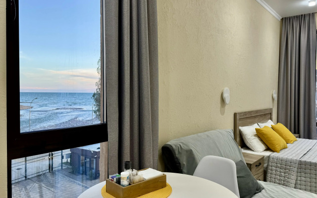 Okolo Morya  Apartments 13