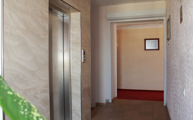 De Paris Guest House