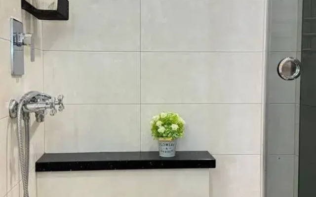 Vidovaya Naprotiv Brosko Moll Flat