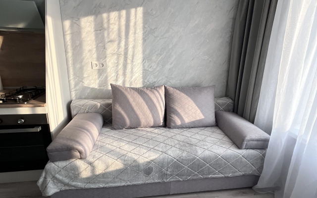 Uyutnaya Nedaleko Ot Tsentra Goroda Flat
