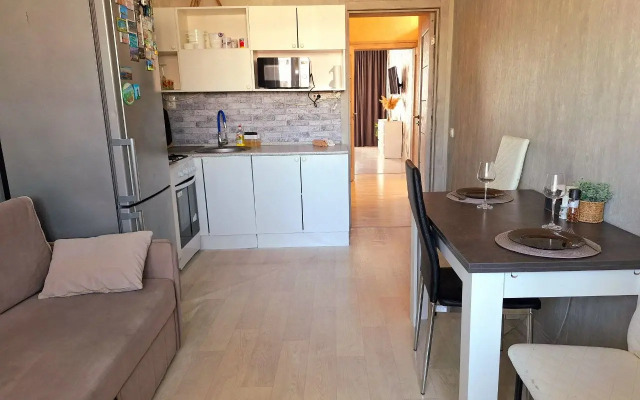 S Individualnym Parkovochnym Mestom, Bataysk Flat