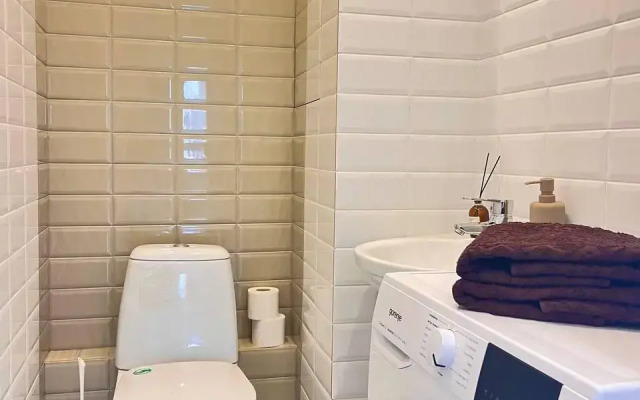 Квартира Комфортная двушка на Берзарина 32