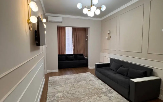 Квартира Уютная 3-к рядом с Мега центром