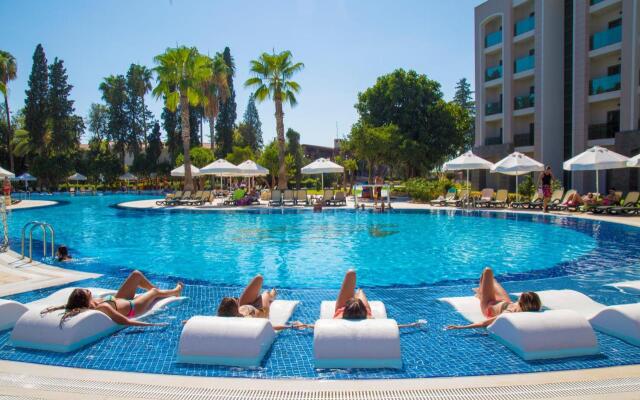 Horus Paradise Luxury Resort & Club