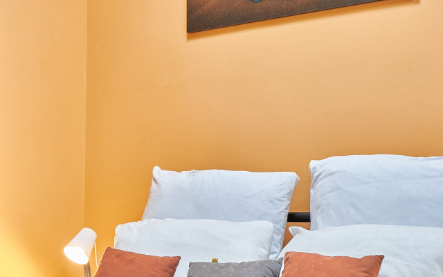 Happiness Live in the center of Sevastopol Apartment