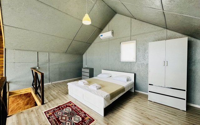 Отель Royal House