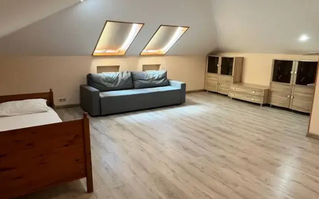 Semeynye Dvukhurovnevye Aysberg Apartments