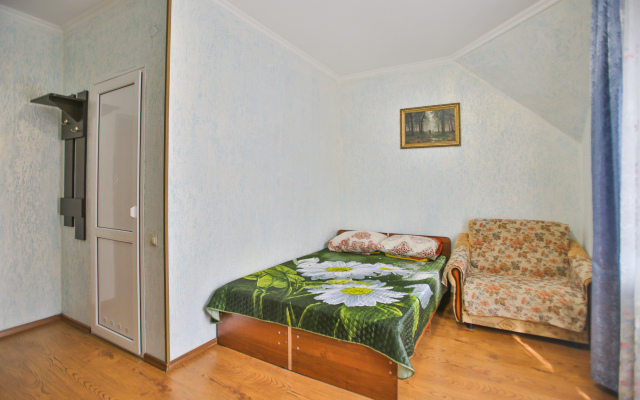 Aprelsky Guest House