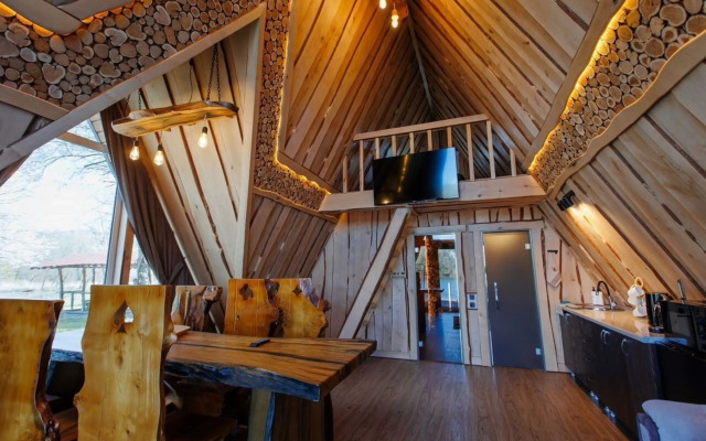 Частный дом С баней и чаном с видом на озеро