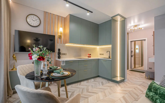 4-room VIP dlya 8 gostey Apartment