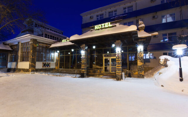 Polet hotel