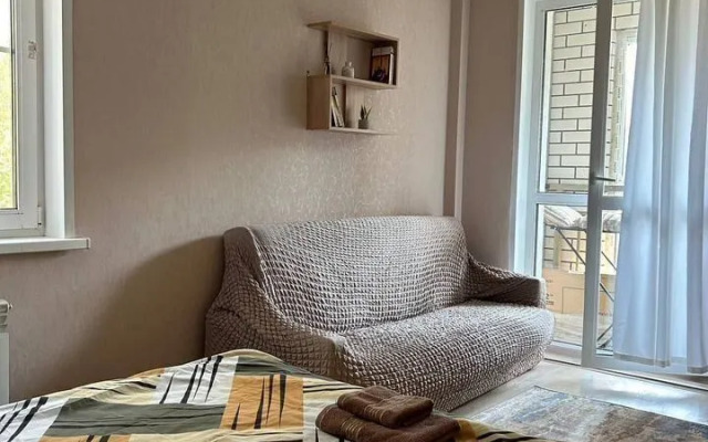 Na Shkolnoy 8a Flat