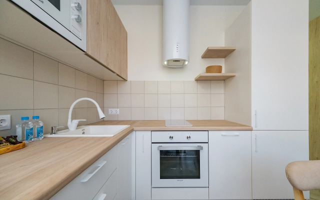 Uyutnaya i novaya studiya v Kudepste Flat