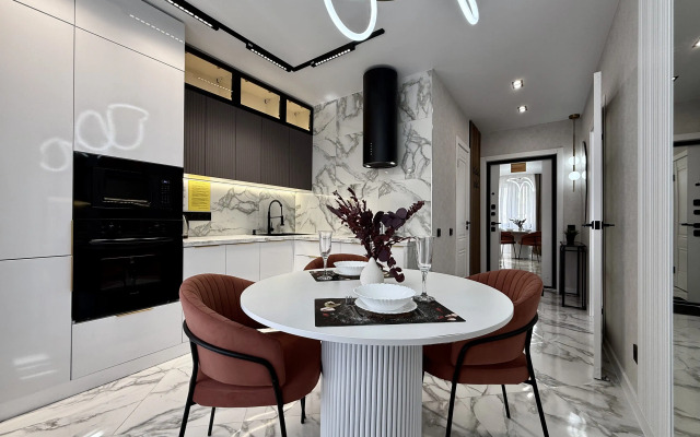 Квартира на Хусаиновых 8