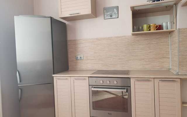 Ryadom S Yuzhno-Primorskim Parkom Flat