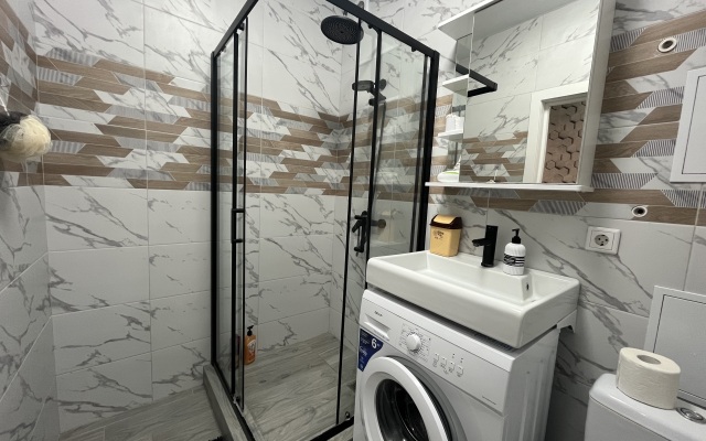Dargrad s Balkonom Flat
