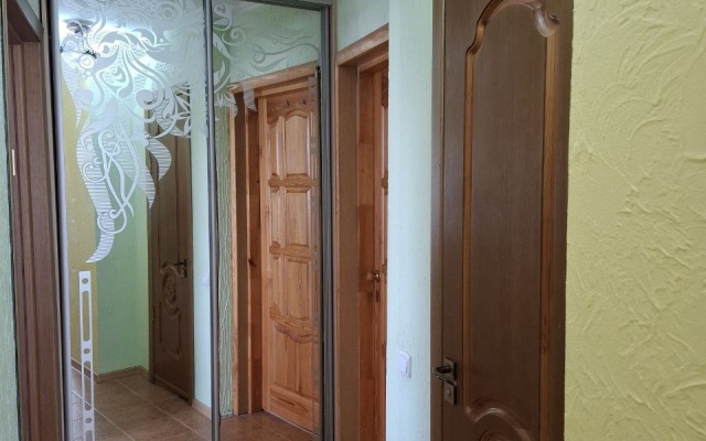 Квартира Уютные апартаменты на Ларина 18