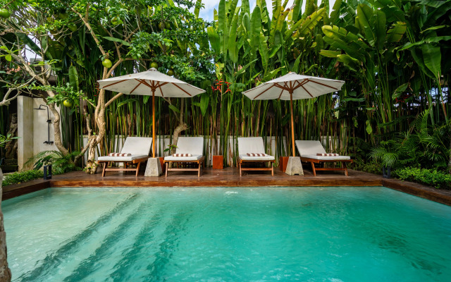 Hijau by EVDEkimi – Charming 2BR Escape with Pool, Outdoor Lounge, Lush Garden – Long Stay Extras Villa