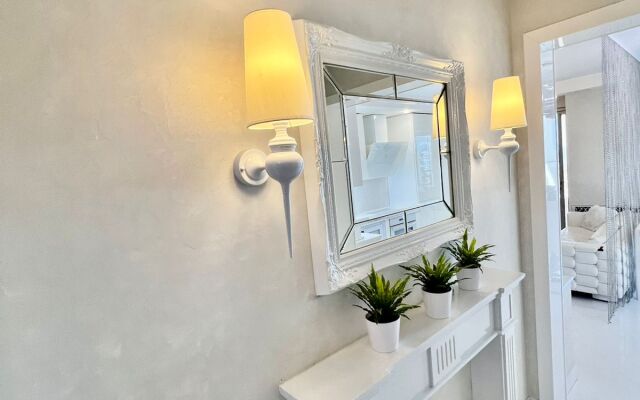 Goral Apartments