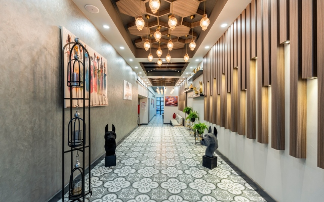 Monezza Hotel