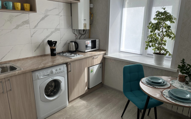 Na Glavnom Bulvare Goroda Flat