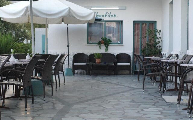 Отель Serifos Beach