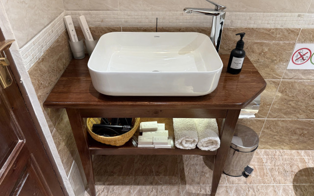 Usman Heritage Mini-hotel