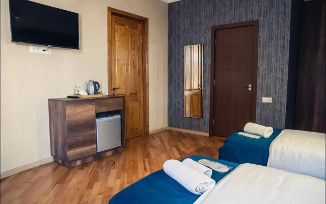Legend Hotel