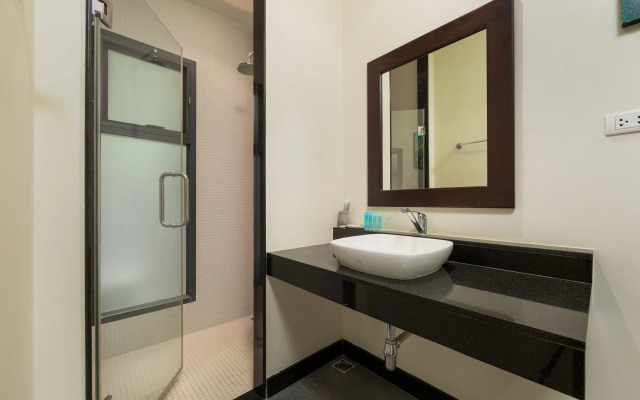 Flores 3BR Private Pool10 min to Nai Harn Villa