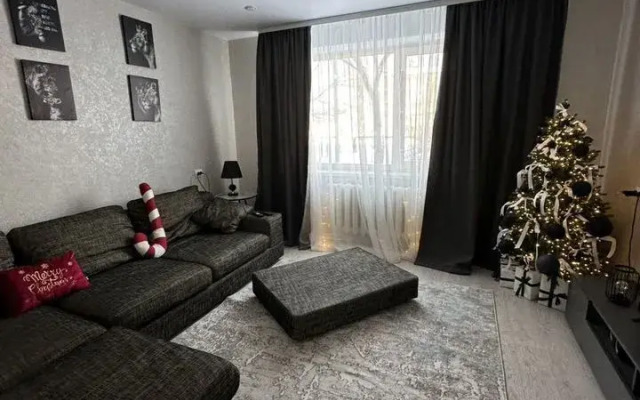 Na Ulitse 50 Let Oktyabrya 203/1 Flat