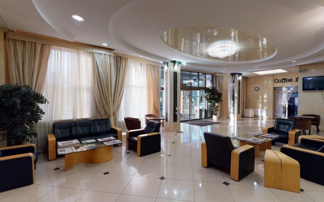 Platan Yuzhniy Hotel