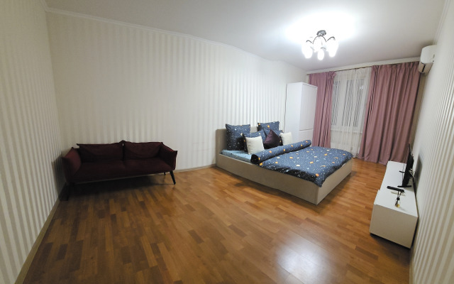 Vozle Metro Strogino Flat
