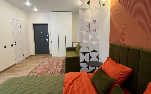 Stilnaya Kvartira V Tsentre Zapadnogo Flat