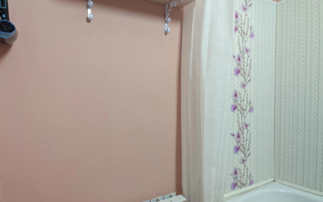 Na Ulitse Andreya Ado 16 Flat