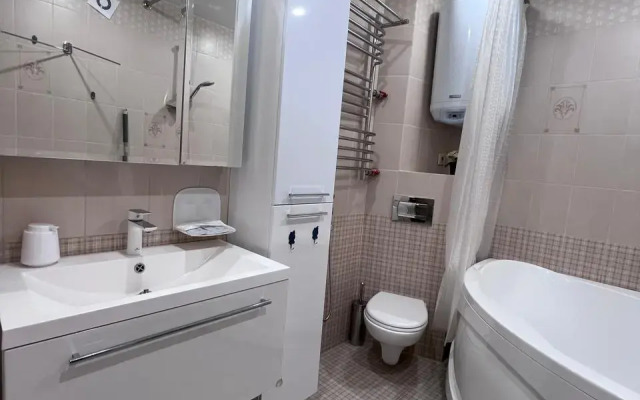 Flat 3-Kh Komnatnaya , 2-Ya Ogorodnaya, 25
